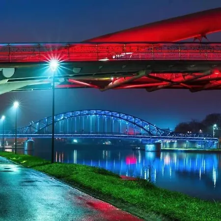 Jacuzzi Red 公寓 *