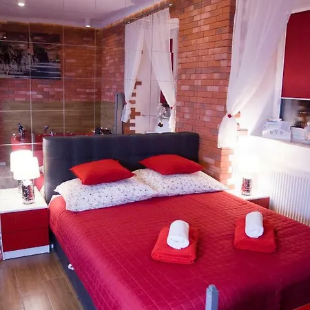 Apartament Jacuzzi Red *