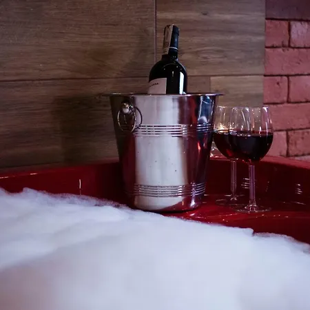 Jacuzzi Red Apartament Kraków
