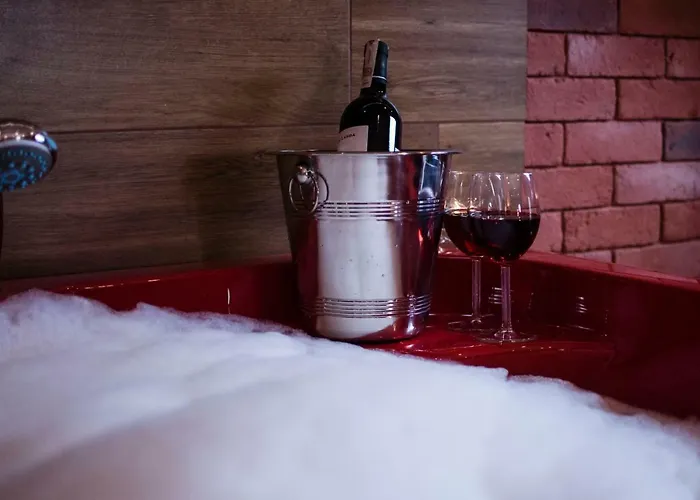 Jacuzzi Red شقة كراكوفيا