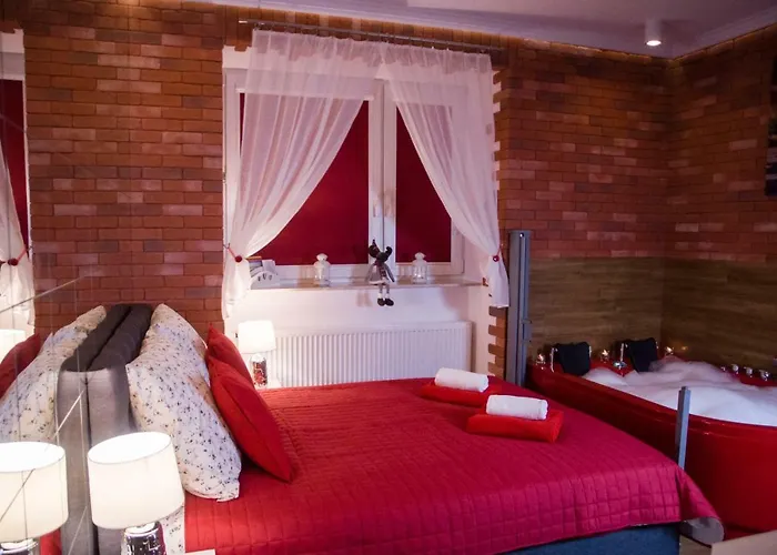 Jacuzzi Red * كراكوفيا